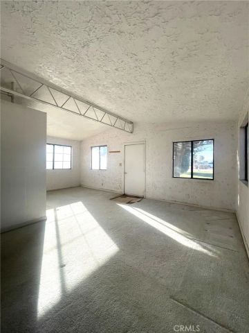 15900 Mesquite, Hesperia, CA 92345