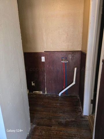 1104 S WESTERN Street, Amarillo, TX 79106