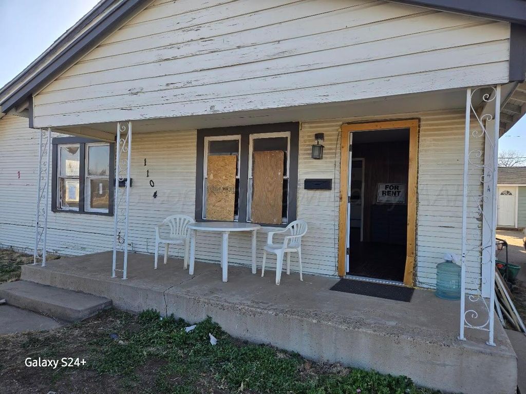 1104 S WESTERN Street, Amarillo, TX 79106