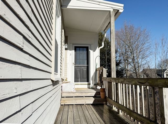 5 Summit Place Rear 3, Newburyport, MA 01950