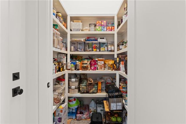 550 Heatherden Avenue, Fayetteville, GA 30214