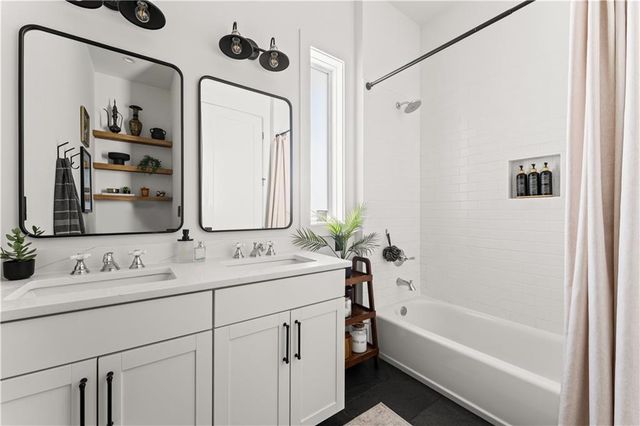 550 Heatherden Avenue, Fayetteville, GA 30214