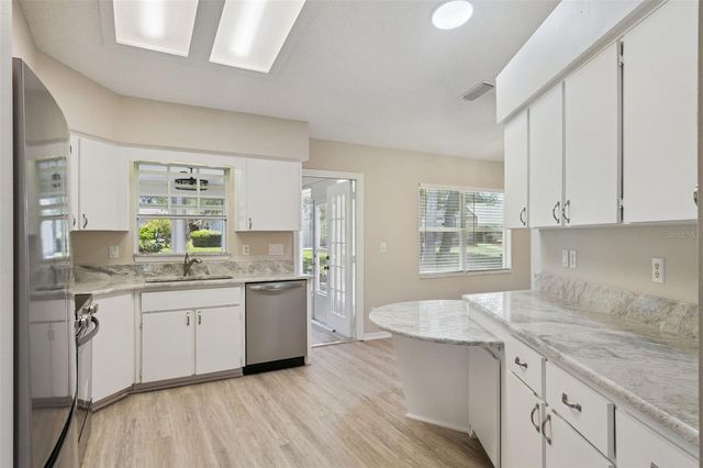 27211 RACQUET CIRCLE, Leesburg, FL 34748