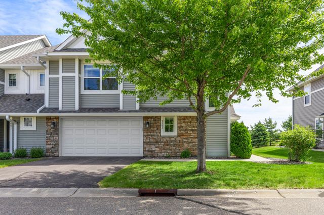 9993 5th Street Lane N, Lake Elmo, MN 55042