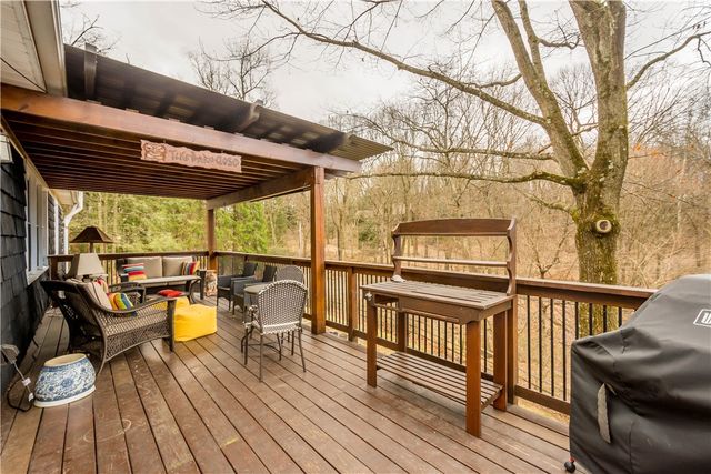 52 Newgate Rd, Kilbuck Twp, PA 15202