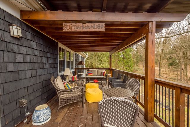 52 Newgate Rd, Kilbuck Twp, PA 15202