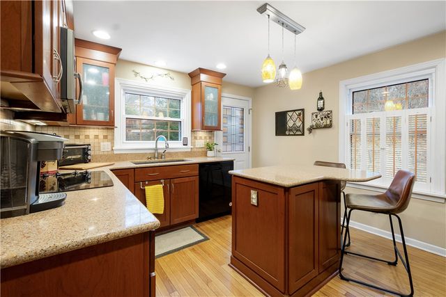 52 Newgate Rd, Kilbuck Twp, PA 15202