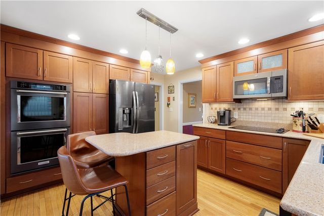 52 Newgate Rd, Kilbuck Twp, PA 15202