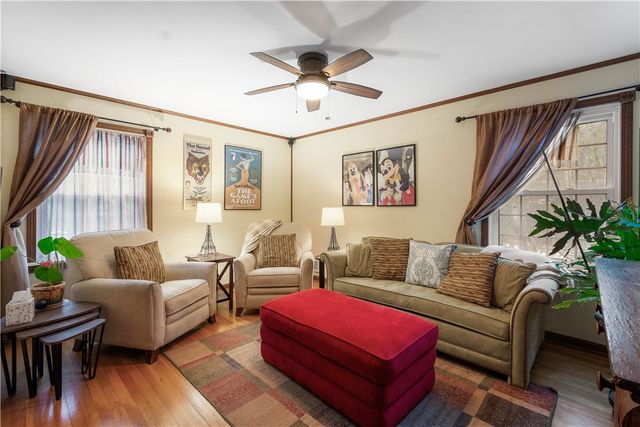 52 Newgate Rd, Kilbuck Twp, PA 15202