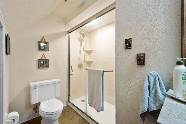 52 Newgate Rd, Kilbuck Twp, PA 15202