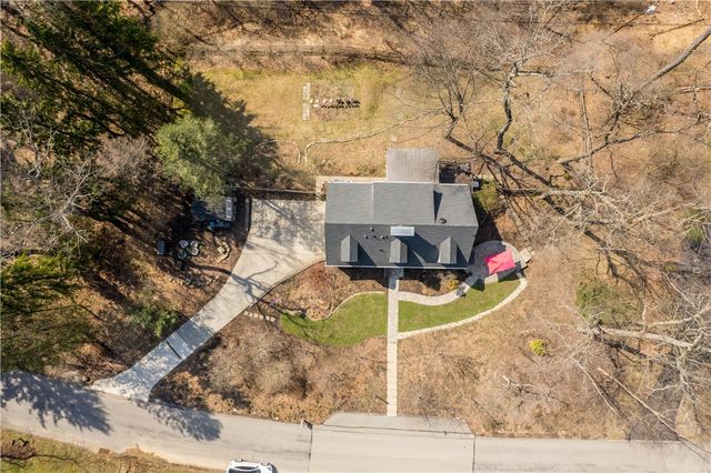 52 Newgate Rd, Kilbuck Twp, PA 15202