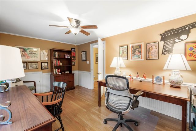 52 Newgate Rd, Kilbuck Twp, PA 15202