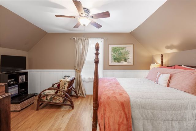 52 Newgate Rd, Kilbuck Twp, PA 15202