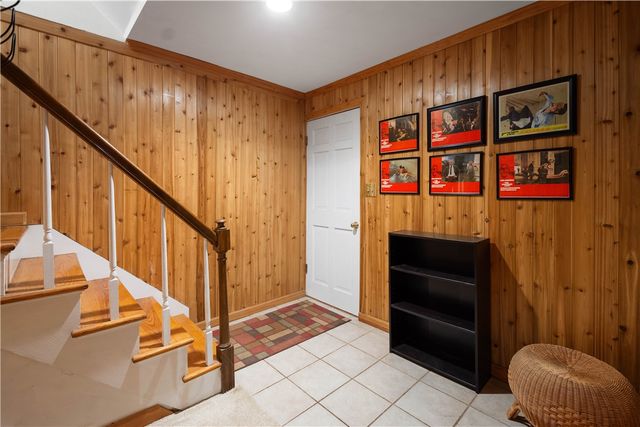 52 Newgate Rd, Kilbuck Twp, PA 15202