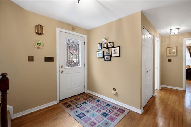 52 Newgate Rd, Kilbuck Twp, PA 15202