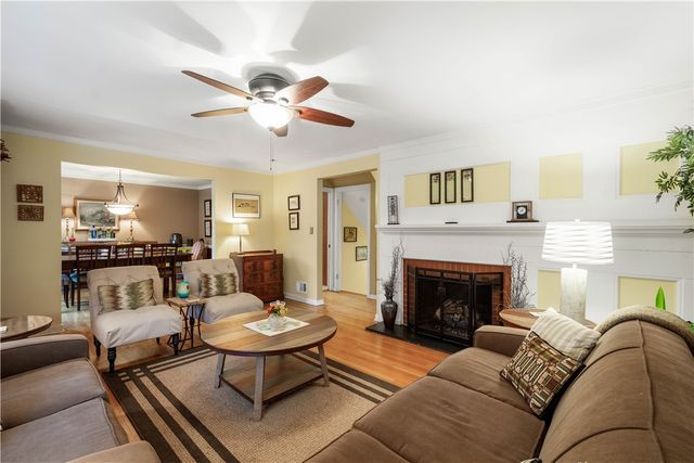 52 Newgate Rd, Kilbuck Twp, PA 15202