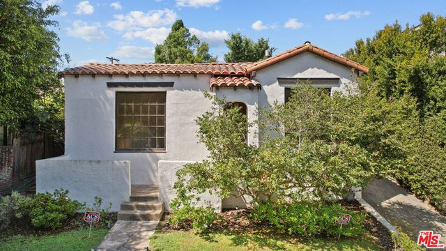 2569 Patricia Avenue, Los Angeles, CA 90064