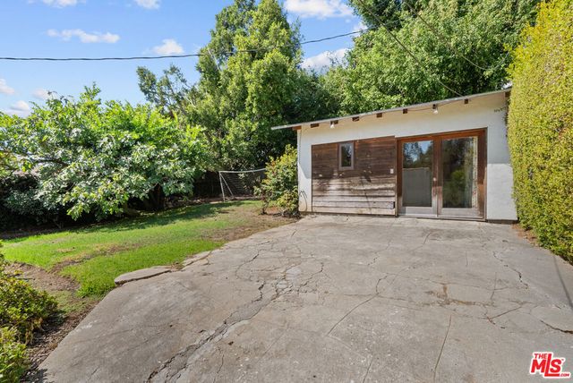 2569 Patricia Avenue, Los Angeles, CA 90064