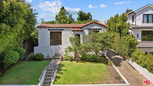 2569 Patricia Avenue, Los Angeles, CA 90064