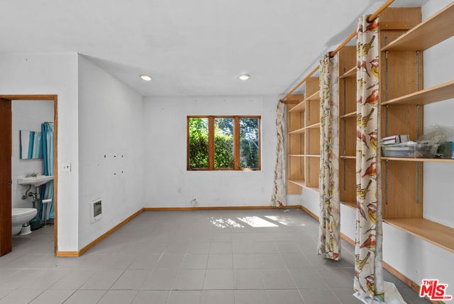 2569 Patricia Avenue, Los Angeles, CA 90064