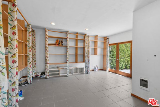 2569 Patricia Avenue, Los Angeles, CA 90064