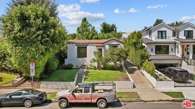 2569 Patricia Avenue, Los Angeles, CA 90064