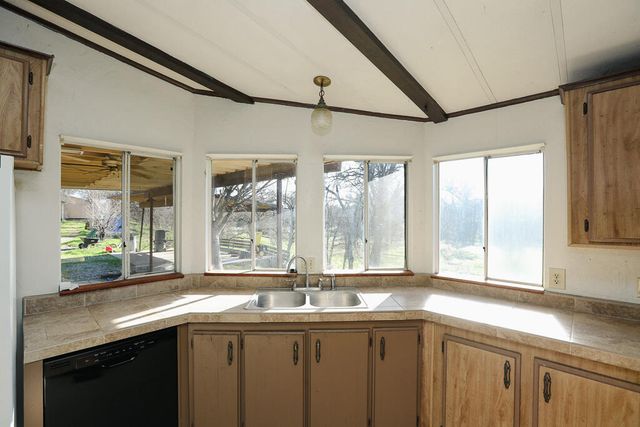 19019 Olinda Road, Anderson, CA 96007