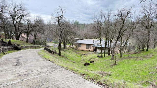 19019 Olinda Road, Anderson, CA 96007