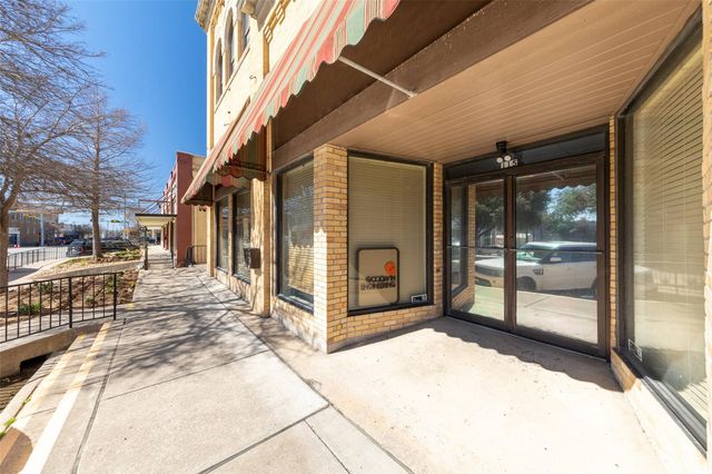 113 & 115 E 3rd ST, Taylor, TX 76574