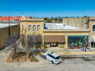 113 & 115 E 3rd ST, Taylor, TX 76574