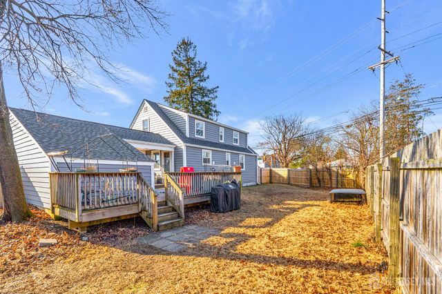 101 Lorraine Avenue, Middlesex, NJ 08846