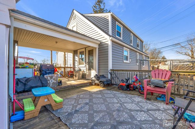 101 Lorraine Avenue, Middlesex, NJ 08846