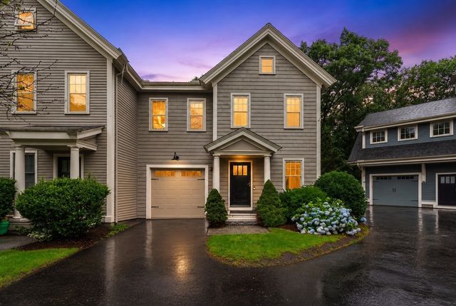 36 Journeys End Ln 13, Lexington, MA 02421