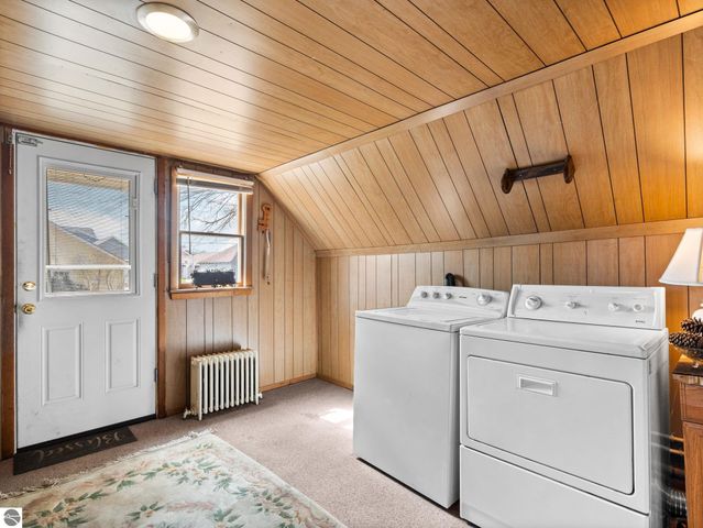 311 W Twelfth Street, Traverse City, MI 49684