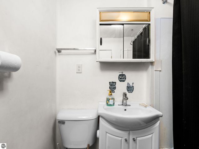 311 W Twelfth Street, Traverse City, MI 49684