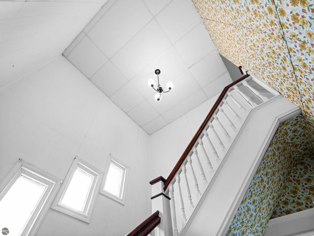 311 W Twelfth Street, Traverse City, MI 49684