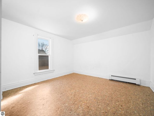 311 W Twelfth Street, Traverse City, MI 49684