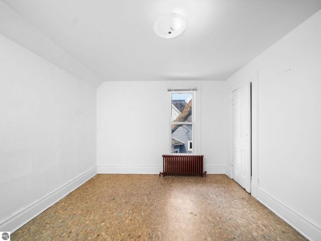 311 W Twelfth Street, Traverse City, MI 49684