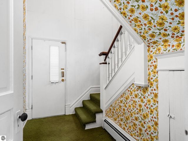 311 W Twelfth Street, Traverse City, MI 49684