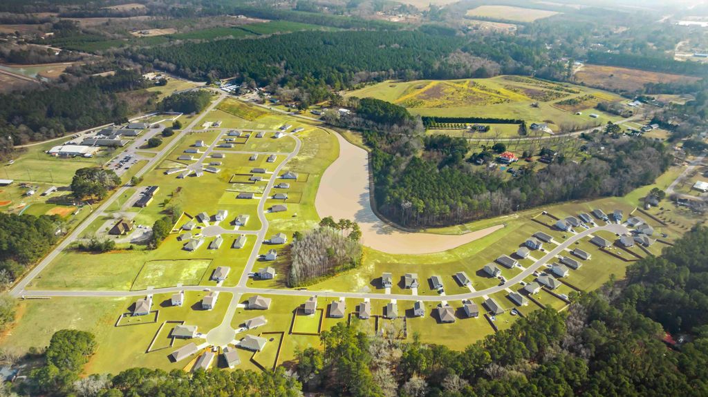 Image 5 of property listing at 110 Culbertson Court, Holly Hill, SC 29059