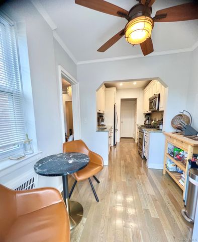 104 S Village Avenue 1H, Rockville Centre, NY 11570