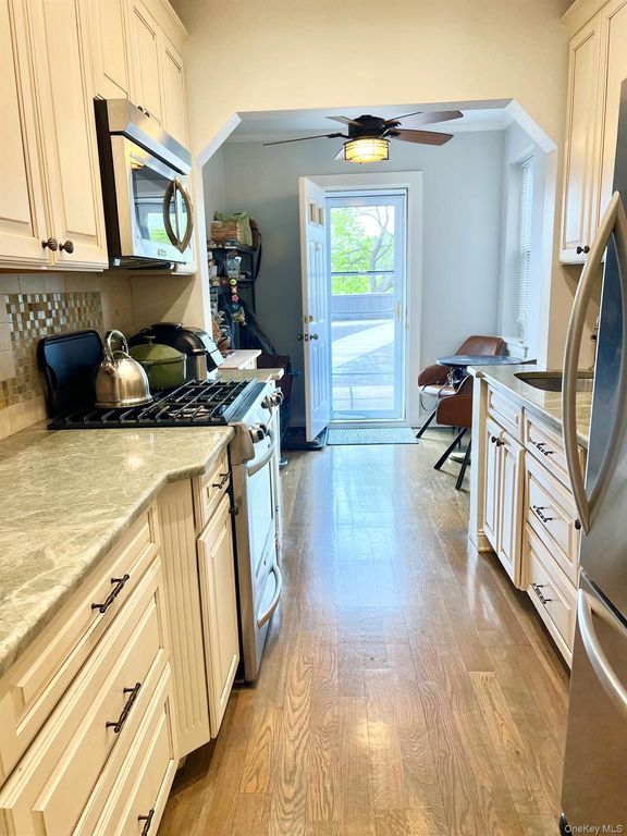 104 S Village Avenue 1H, Rockville Centre, NY 11570 — photo 2