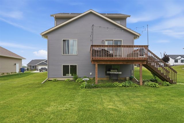 1418 Cardinal Drive, Fairfax, IA 52228
