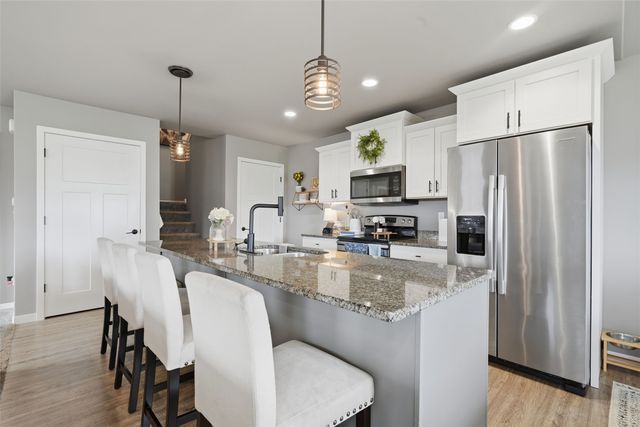 1418 Cardinal Drive, Fairfax, IA 52228