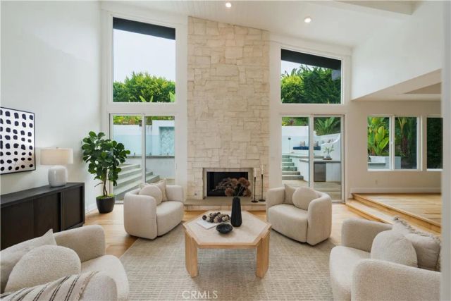 7190 Crest, Rancho Palos Verdes, CA 90275