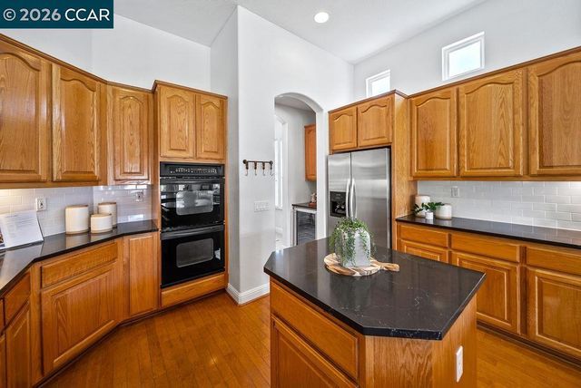 742 Richardson Dr, Brentwood, CA 94513