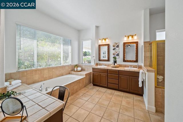 742 Richardson Dr, Brentwood, CA 94513