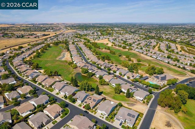 742 Richardson Dr, Brentwood, CA 94513