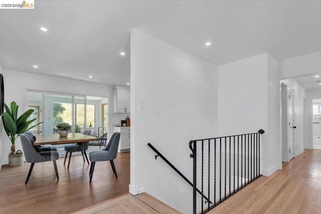 3830 Malcolm Ave, Oakland, CA 94605