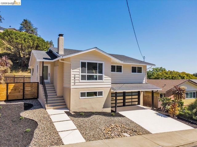 3830 Malcolm Ave, Oakland, CA 94605
